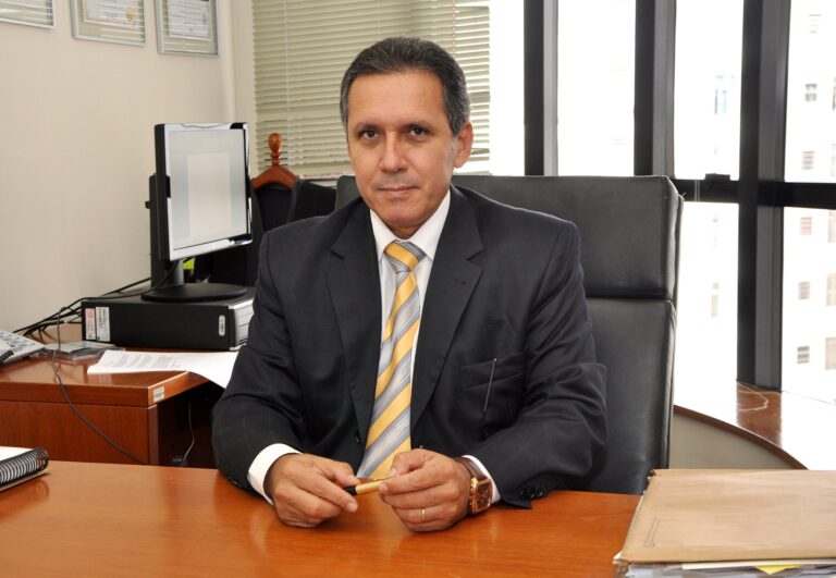 FIEMG parabeniza desembargador José Afrânio Vilela indicado ao STJ