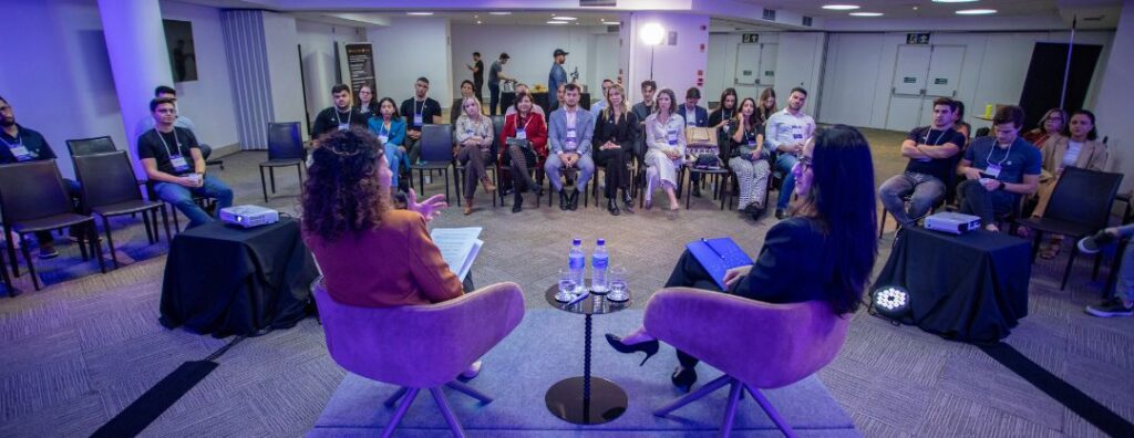 Ministra do TSE Edilene Lôbo encerra semestre do FIEMG Jovem com palestra inspiradora