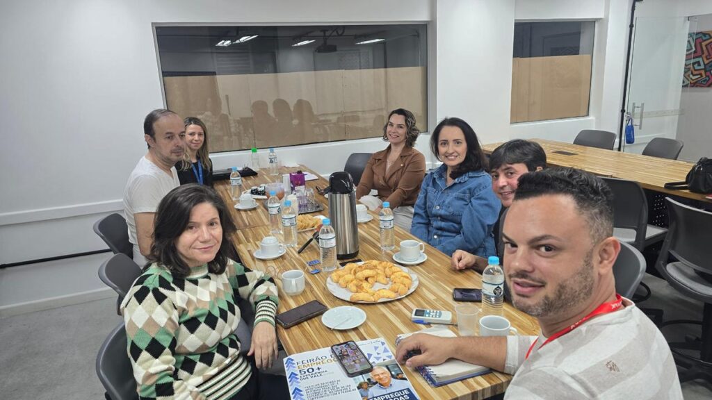 quadrado-reunião-senac-feirão-50