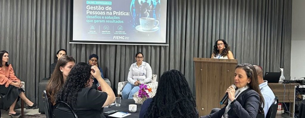 Café Empresarial debate desafios da gestão de pessoas em Governador Valadares