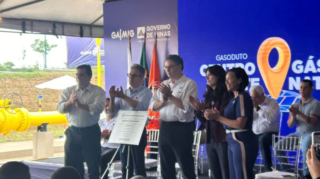 descerramento-placa-gasoduto