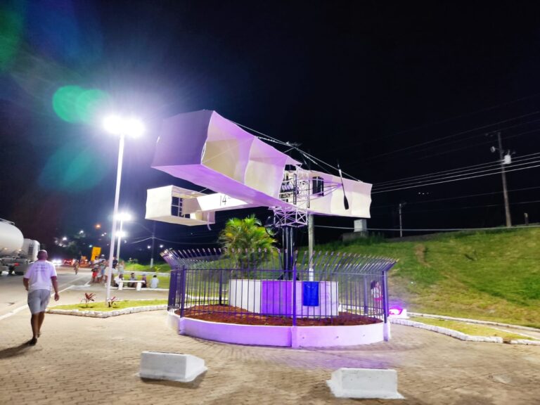 Monumento do 14-Bis, restaurado pelo SENAI CIDT LAS, de Juiz de Fora, é recolocado em exposição pública em Santos Dumont