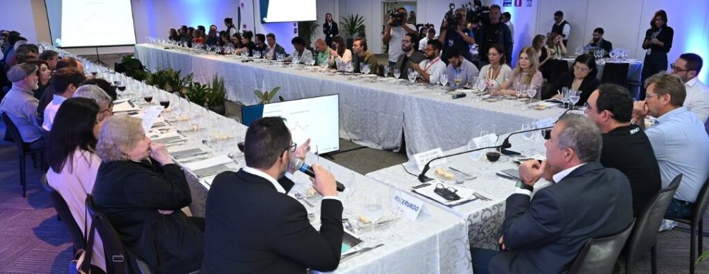 FIEMG projeta crescimento de 2,3% da economia em 2025 