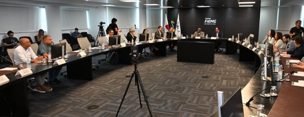 Projeto do Rodoanel de BH avança e é debatido por governo, indústria e trabalhadores