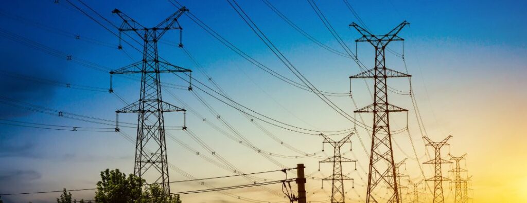 Retorno da bandeira verde reduz custos de energia para indústria e consumidores, destaca FIEMG