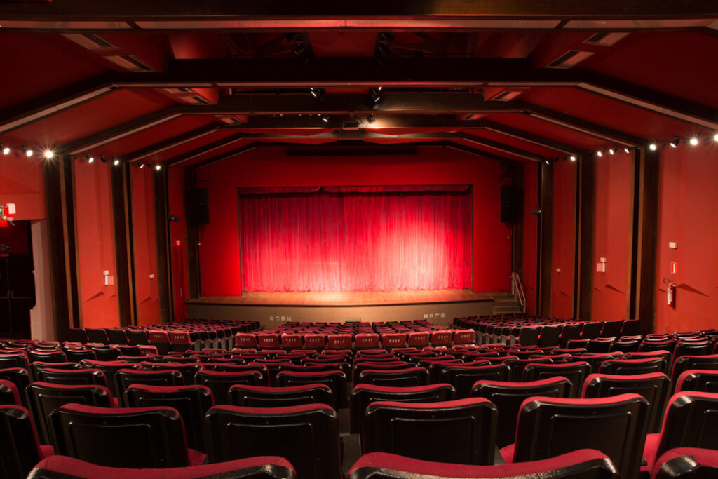 Teatro-Sesiminas-Uberaba-03-Plateia-1-