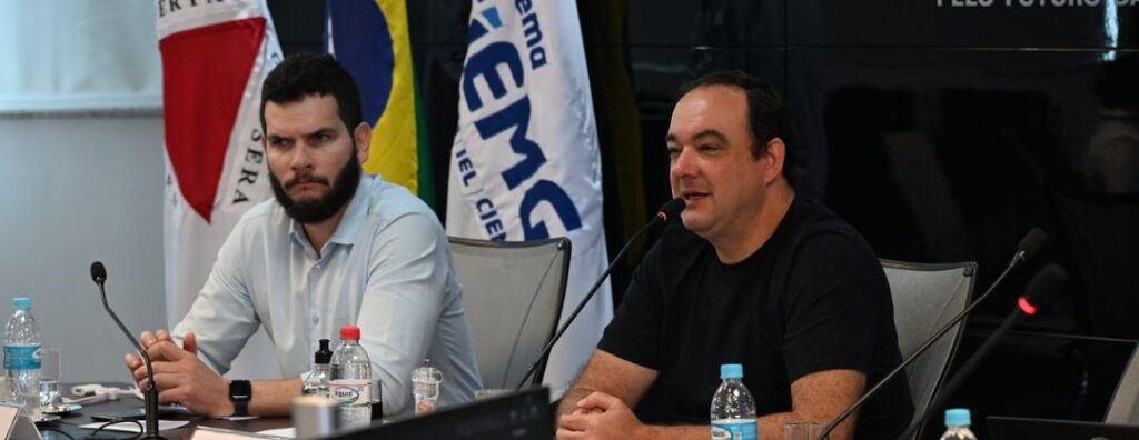 Alunos do SESI MG participam de feira internacional