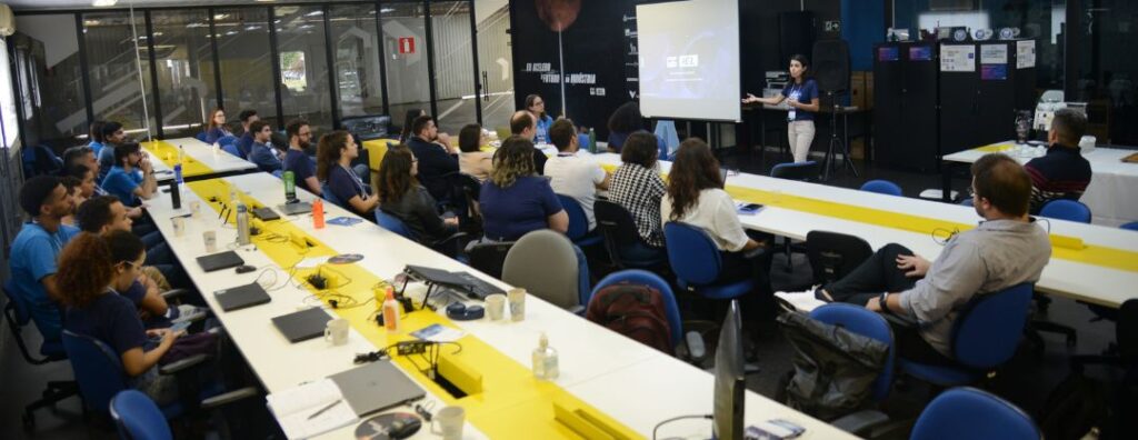 Indústrias do Futuro se reúnem com equipe do hub de inovação para troca de experiências e insights para a 5ª jornada