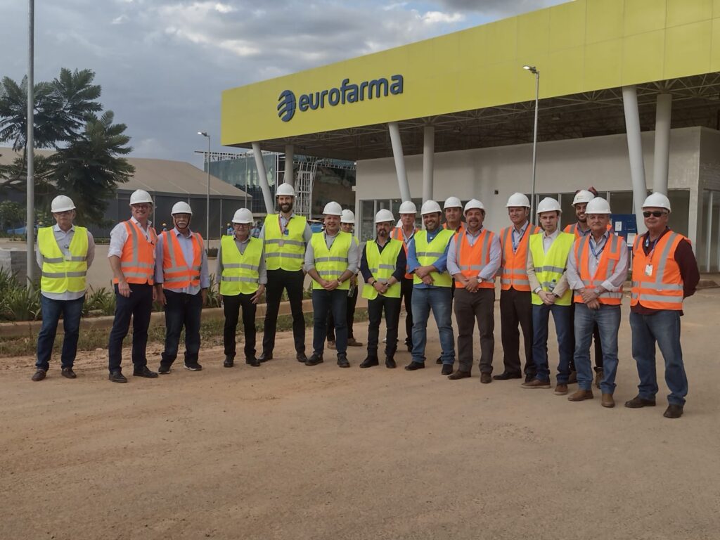 Minascon promove visita à obra da Eurofarma e da Cristália