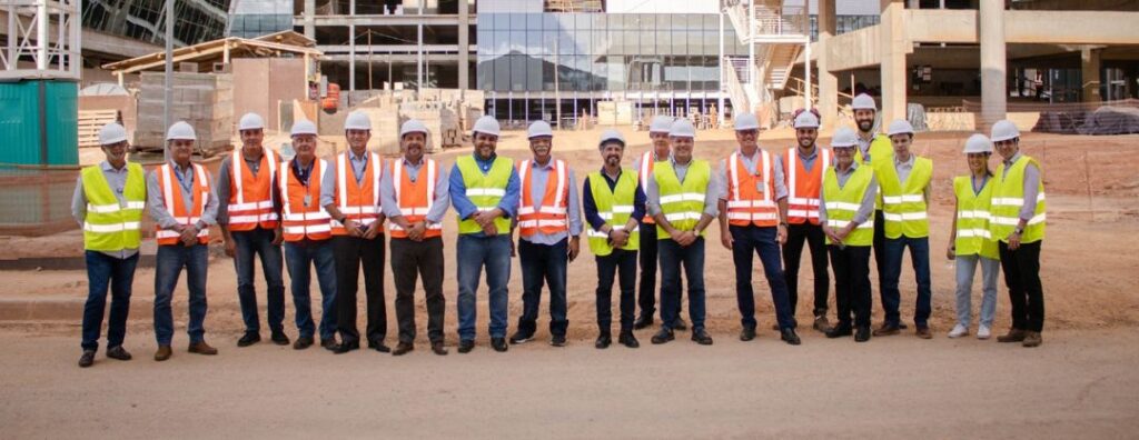 Visita articulada pelo presidente da Regional Norte da FIEMG leva autoridades às obras de implantação da Eurofarma e Cristália em Montes Claros