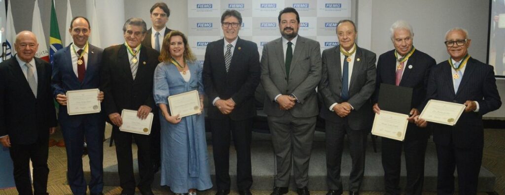 Corpo Consular de Minas Gerais entrega medalhas a personalidades