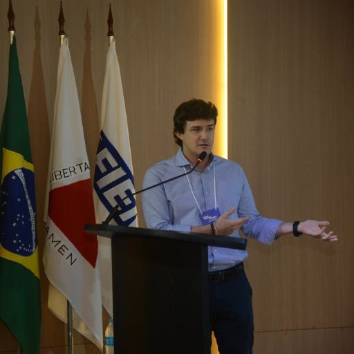 Acelerando a inovação no setor industrial mineiro