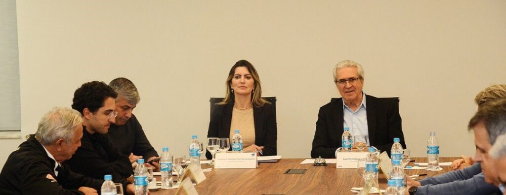 Cemig apresenta plano de investimento a empresários em reunião