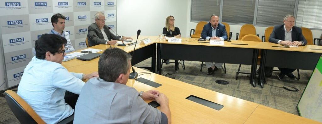 Reunião do conselho da micro e pequena indústria
