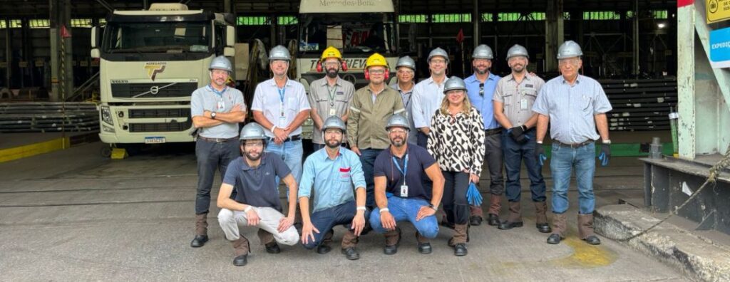 Sindimetal Patos de Minas fortalece parcerias em visita estratégica à Expometal e gigantes do setor